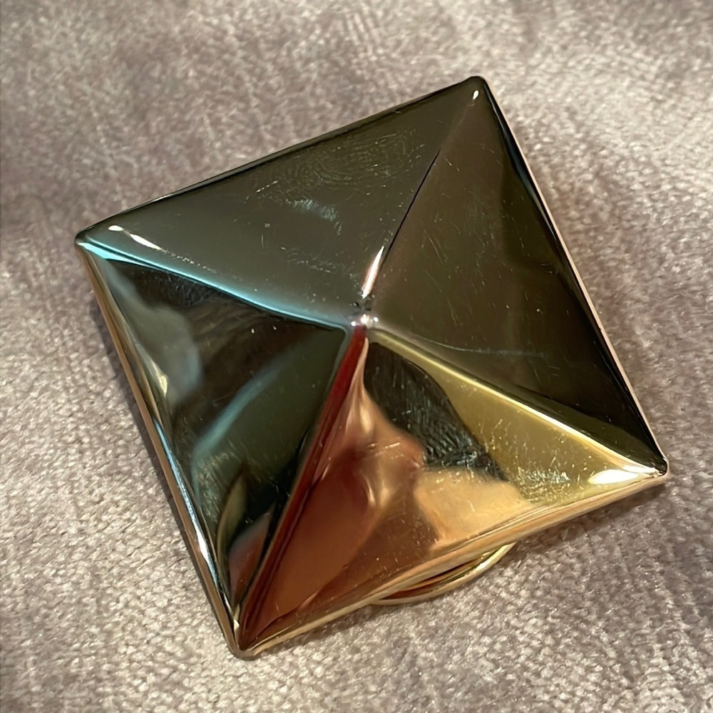 Pyramid Scarf Clip Minimalistic Style Goldtone